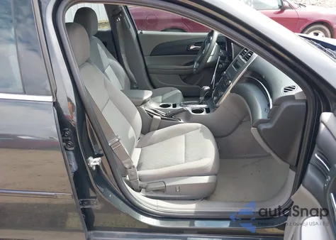 2015 Chevrolet Malibu Ls z USA, uszkodzony, nr VIN 1G11B5SL8FF305120